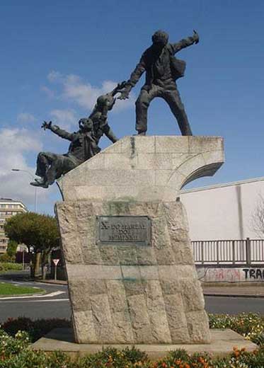Monumento ao 10 de marzo: Símbolo da clase obreira galega
