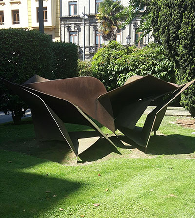 Una escultura escondida