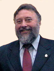 Enrique César  López Veiga