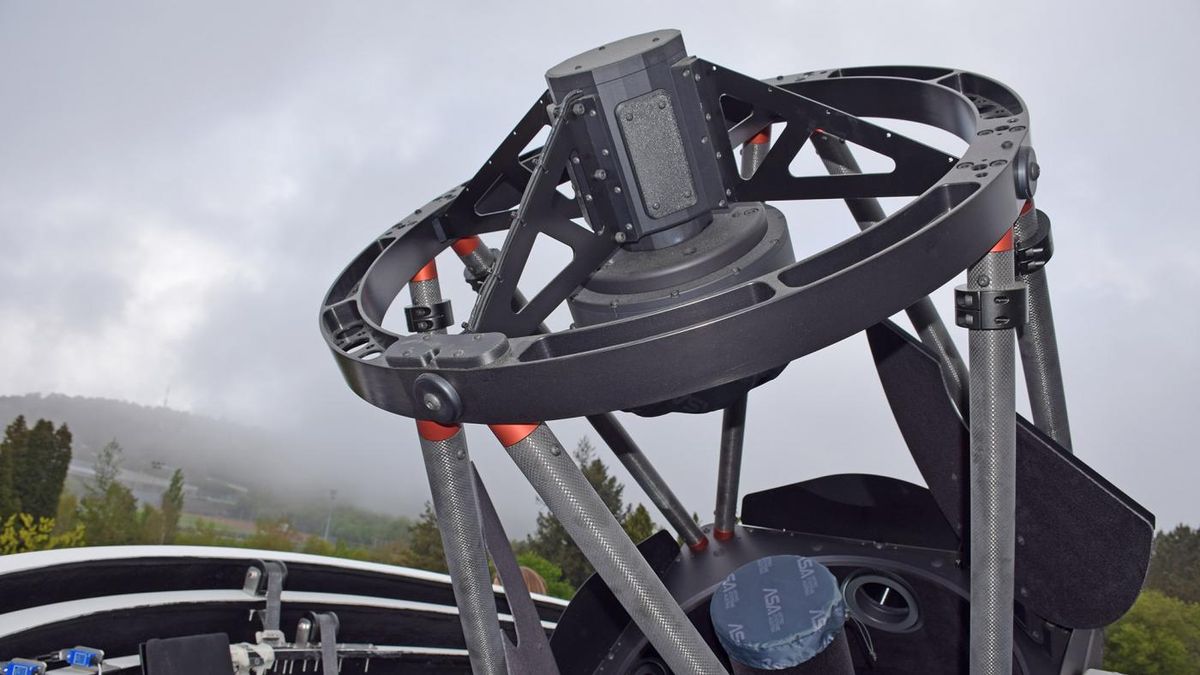 Foto de nota destacada (telescopio-estacion-uvigo.jpg)