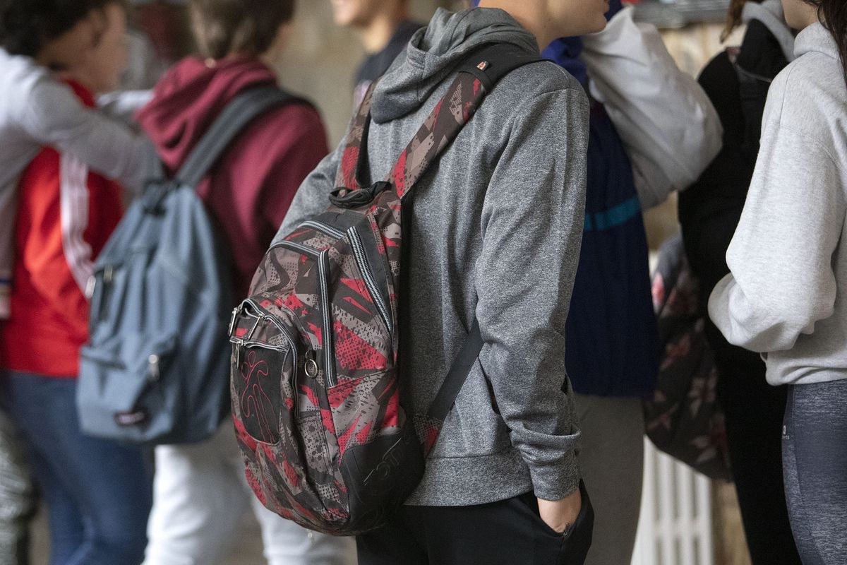 Foto de la tercera plana (menores.jpg)