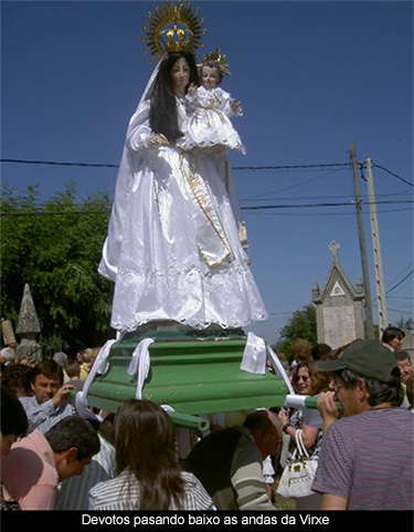 Devoción popular no Santuario da Virxe da Saúde de Frameán, Monterroso (8)