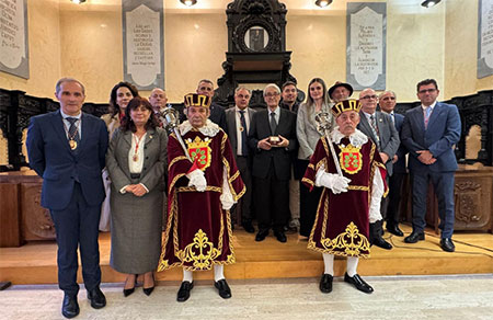 Cálido homenaje de Astorga al artista Benito Escarpizo