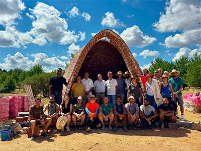 La huella de Gaudí llega a Murias de Rechivaldo como un refugio para peregrinos