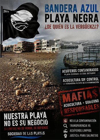 La playa de Salinetas luce la bandera negra de la contaminación