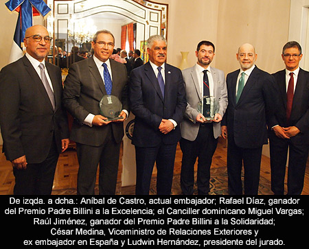 Miguel Vargas entrega los Premios Padre Billini en Madrid