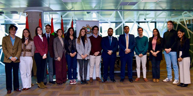 Estudiantes de la Universidad Carlos III visitan la Embajada de los Emiratos Árabes Unidos en España