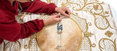 La Real Fábrica de Tapices inaugura en Madrid un Seminario pionero sobre Conservación Textil para Hermandades y Cofradías