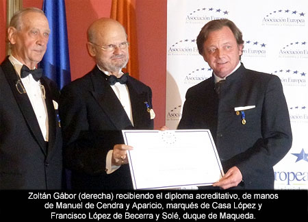 El pintor Zoltán Gábor Fodor-Lengyel, recibe la Medalla Europea al Mérito en el Trabajo