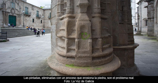 Las pintadas a la Catedral, el ensimo acto vandlico