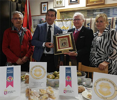 La Casa de León celebró la comida de exaltación del botillo