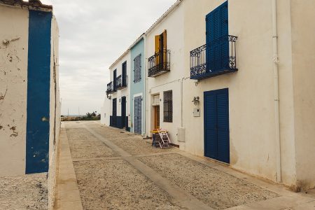 Descubrir lo que esconde la isla de Tabarca y las Costa Blanca en barco de alquiler