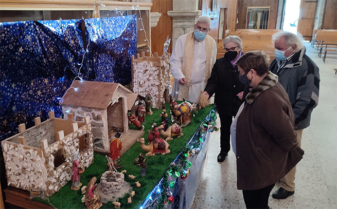 Belén denuncia en Val de Xestoso. Uso de mascarillas y casa de cuarentena junto al portal.