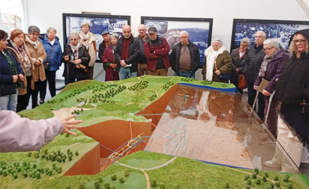 Consejo de mayores de Momán (Xermade) en el Museo das Minas de San Finx de Lousame