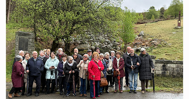 'Viaxar amplía horizontes': unha experiencia de aprendizaxe arredor do nacemento do río Miño