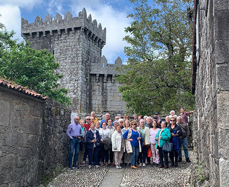 La UNED Sénior visita el castillo de Vimianzo