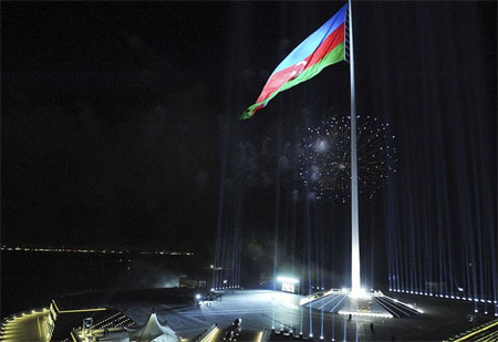 Azerbaiyán celebra en paz el Día de la República